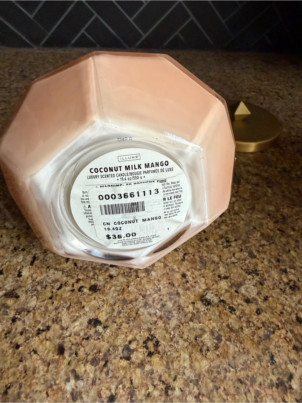 NWOT Coconut Milk Mango Jar Candle